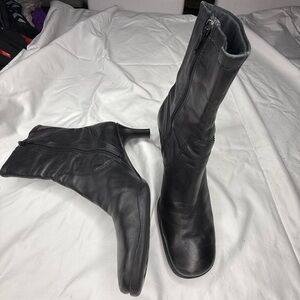Ninewest leather boots comfy souls for walking